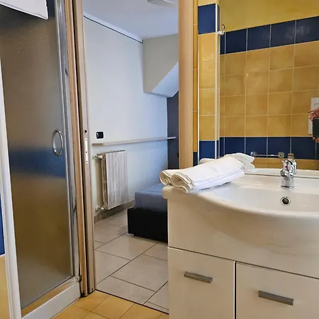 Fiore Rosso Apartamento Stresa